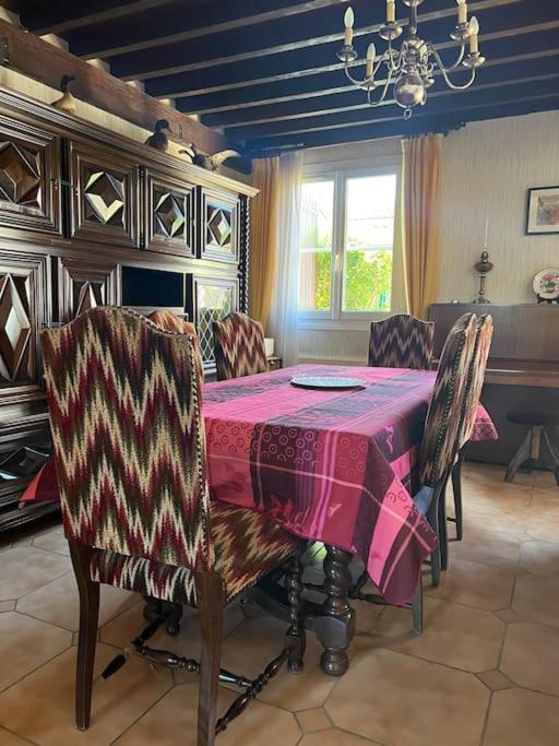 Maison Familiale Idealement Situee Avec Tout Le Confort Nimes Exterior foto