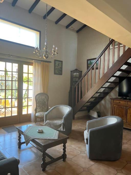 Maison Familiale Idealement Situee Avec Tout Le Confort Nimes Exterior foto